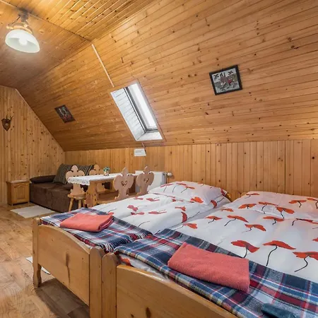 Δωμάτια σε οικογενειακή κατοικία Goscinne Baron *