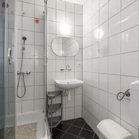 Goscinne Baron Ζακοπάνε