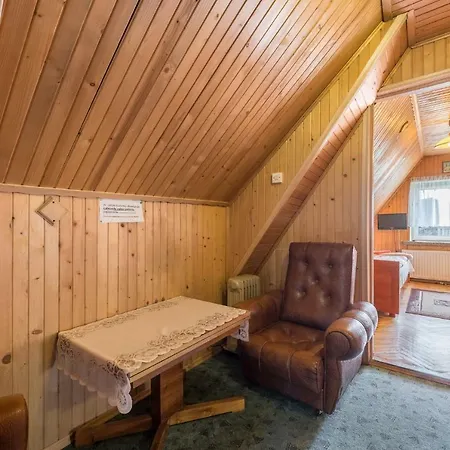 Goscinne Baron Homestay *